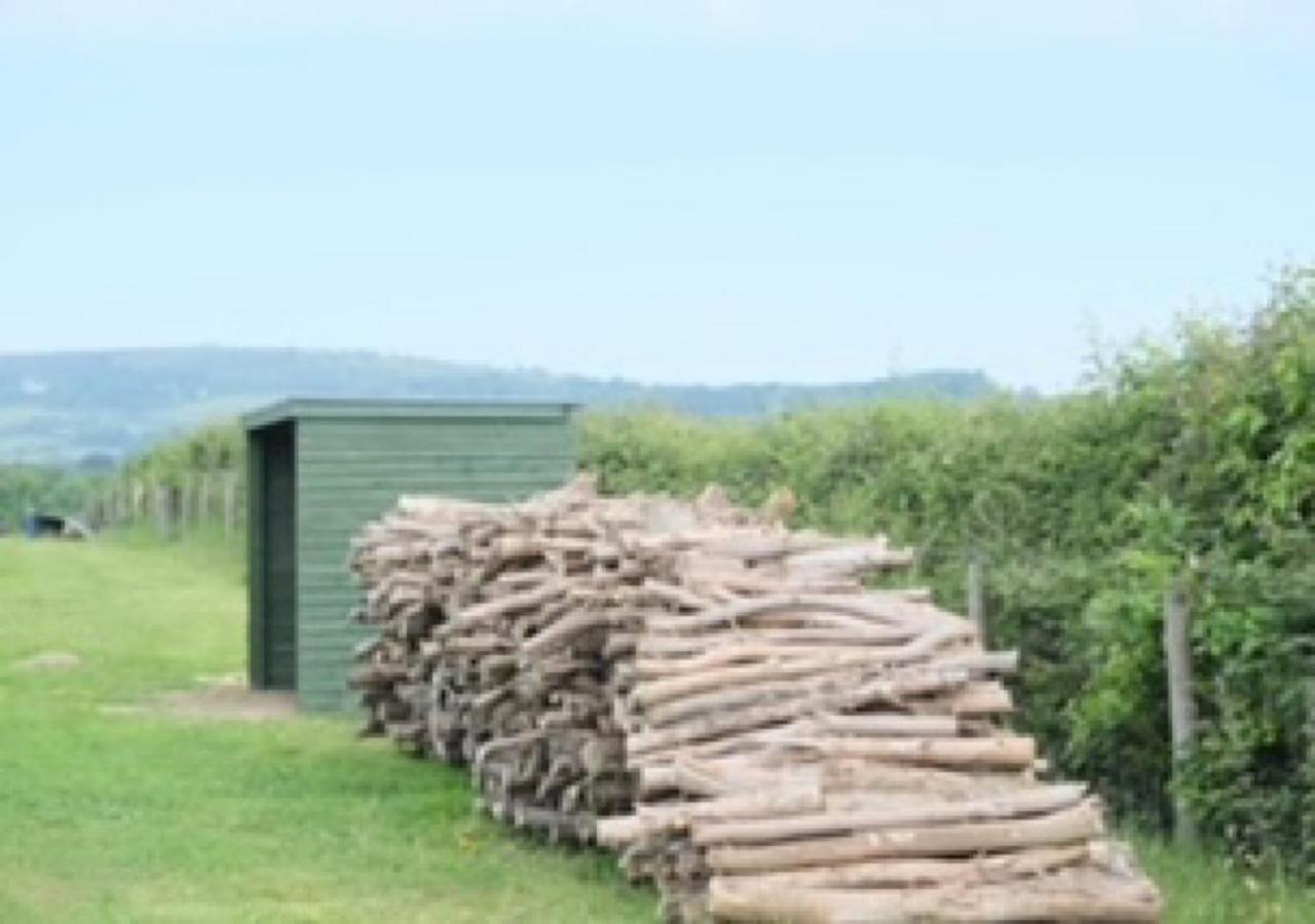 Gumtree Tipis Hotel Bickington Exterior foto